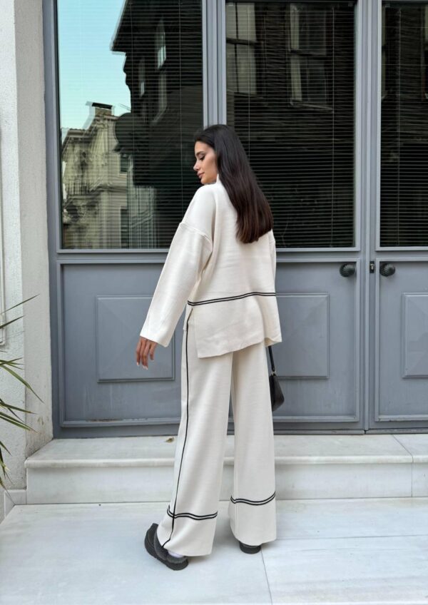 Ensemble en Laine Blanc et Camel – Image 2